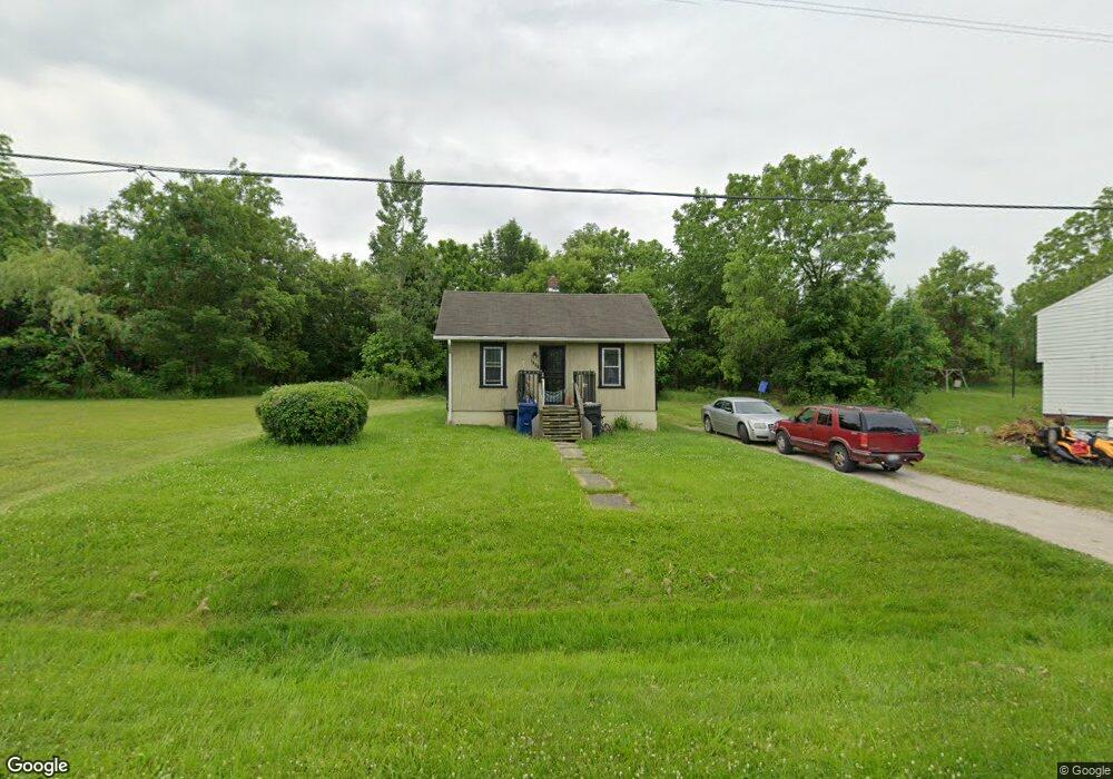 1068 E Juliah Ave, Flint, MI 48505 - photo 1