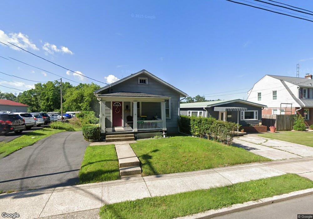 424 W Loudon St, Chambersburg, PA 17201 - photo 1