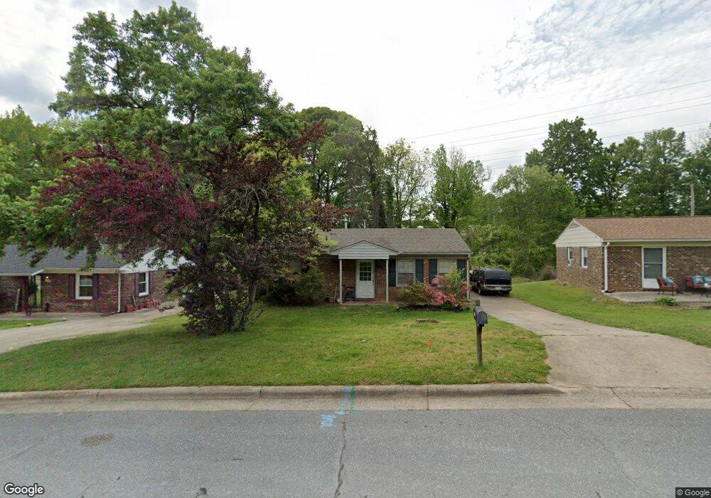 712 Kroll Ln, High Point, NC 27260 - photo 1