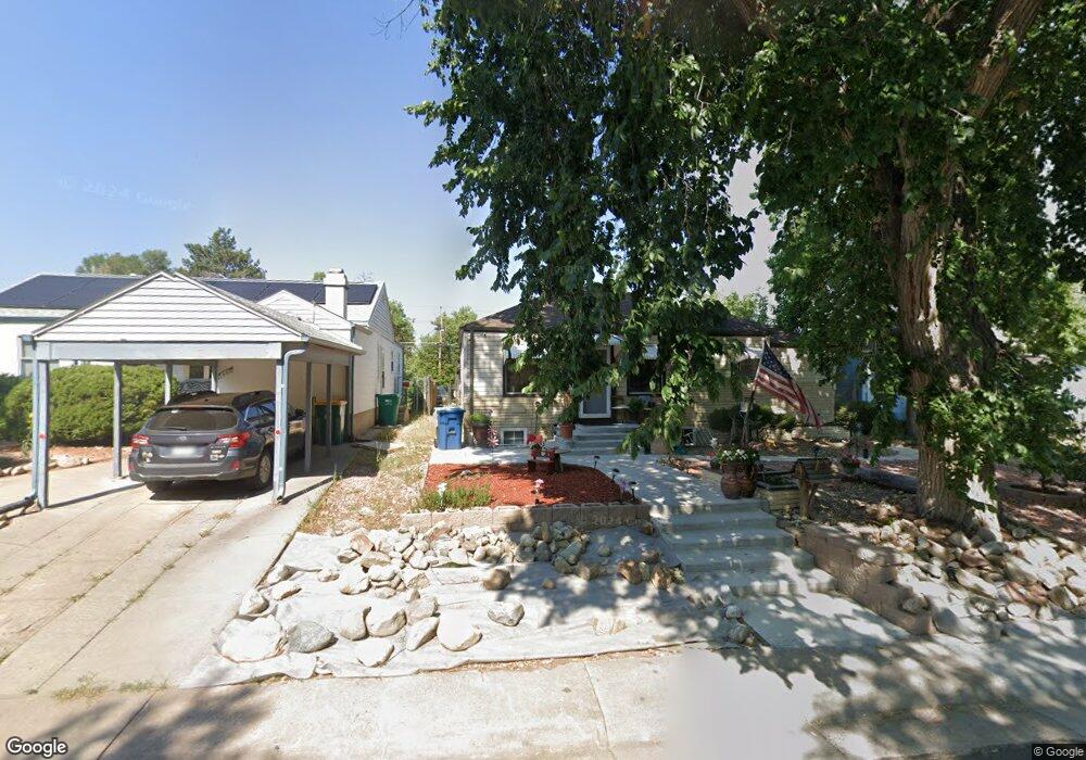 1677 Iola St, Aurora, CO 80010 - photo 1