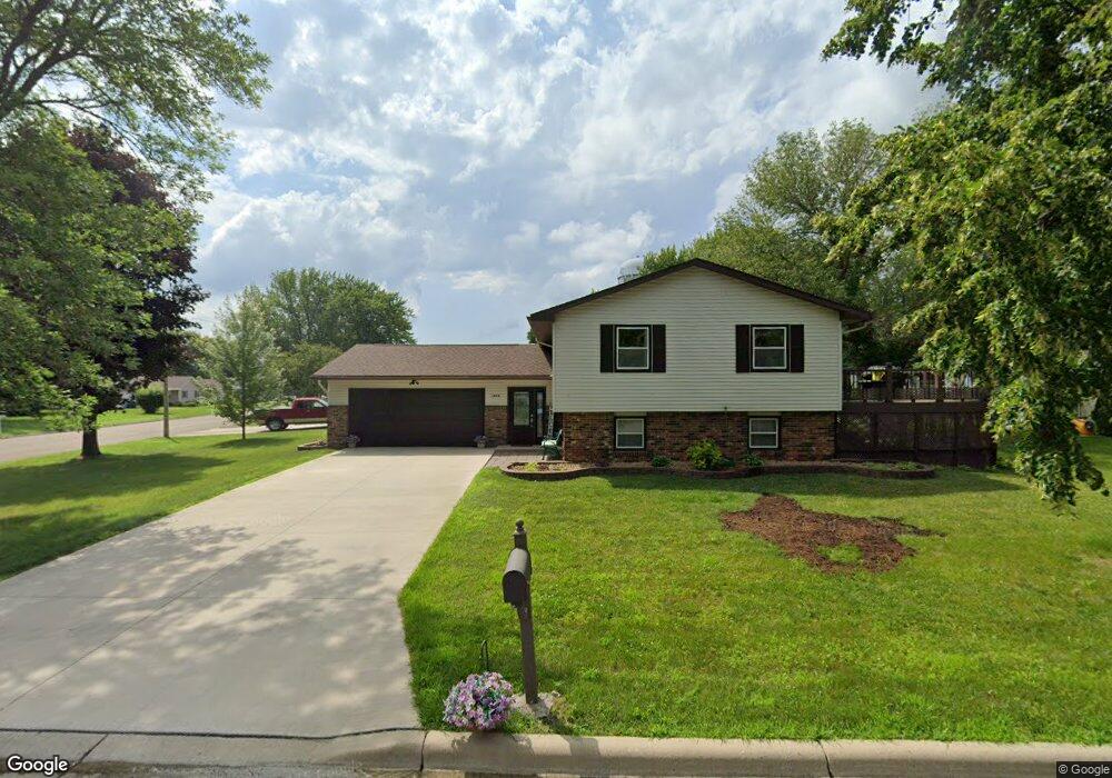 1208 Spartan Ave, Albert Lea, MN 56007 - photo 1