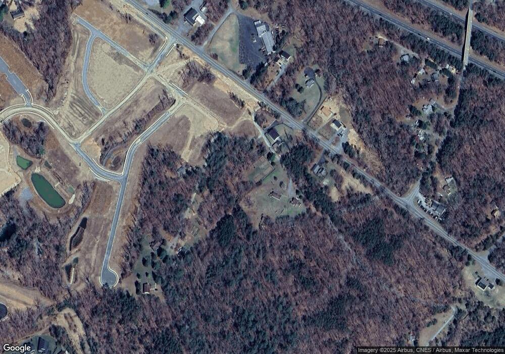 1330 Heavenly Ln, Keswick, VA 22947 - photo 1