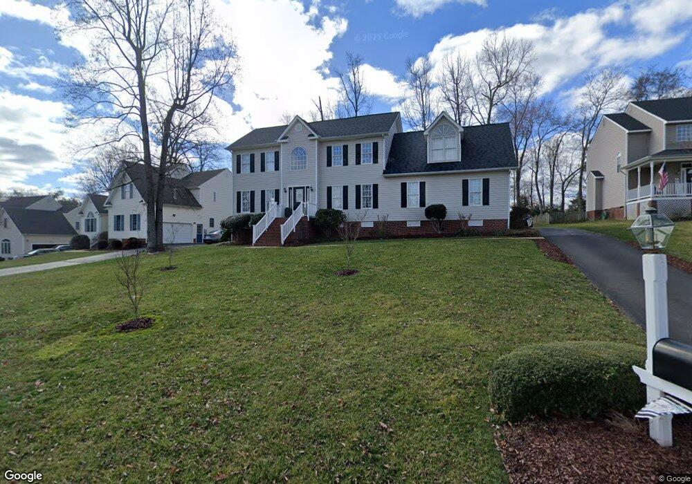 12201 Point Placid Dr, Midlothian, VA 23112 - photo 1