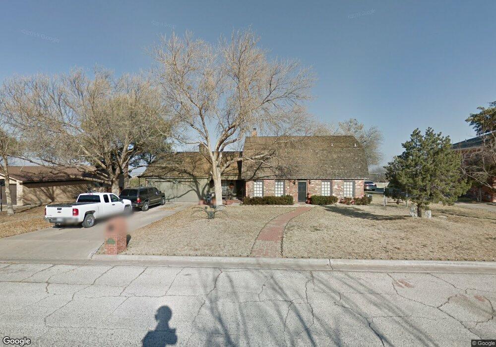 805 Highland Dr, Big Spring, TX 79720 - photo 1