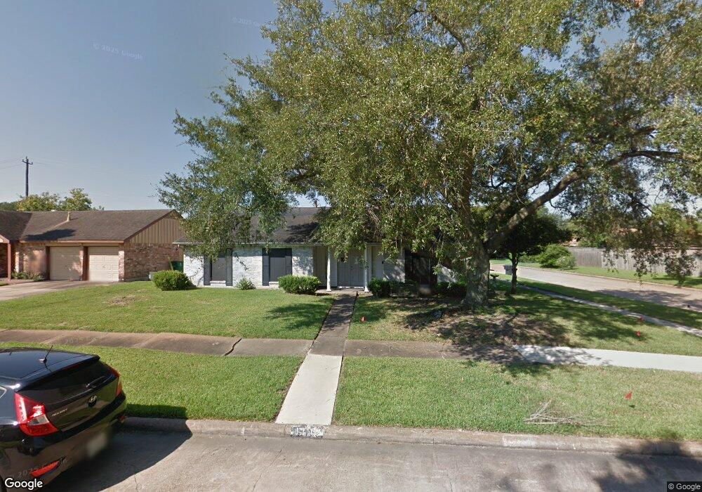 12102 Kirkholm Dr, Houston, TX 77089 - photo 1
