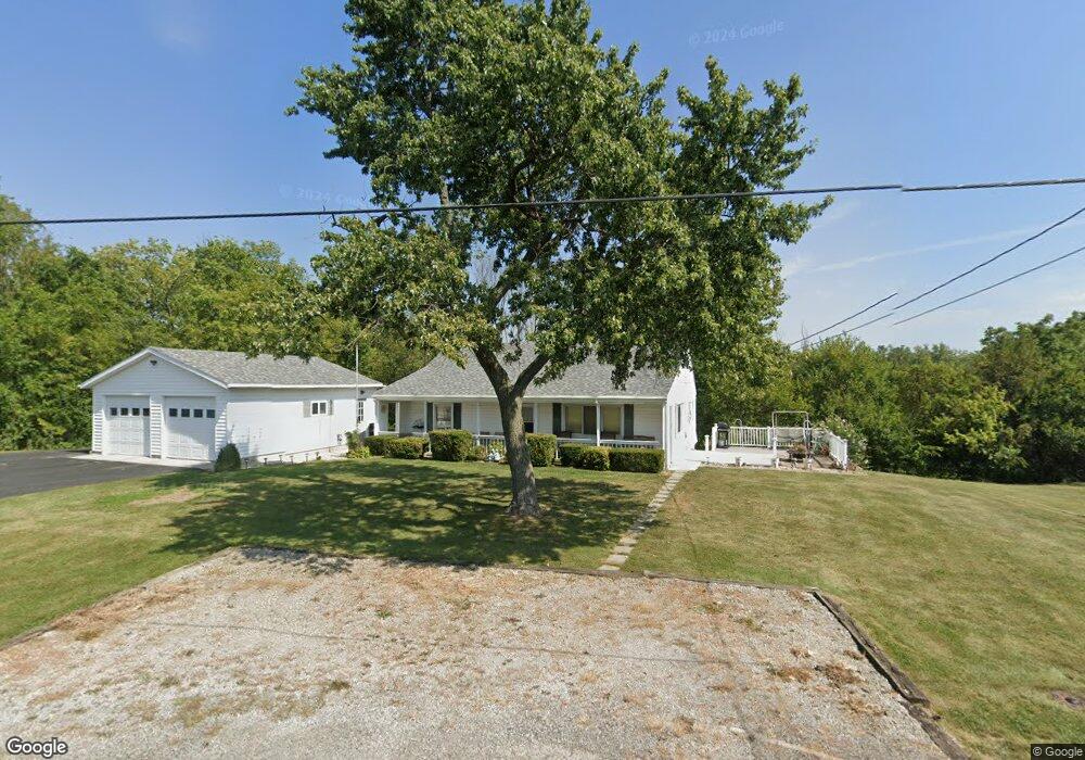 2960 Loescher Rd, Lima, OH 45801 - photo 1