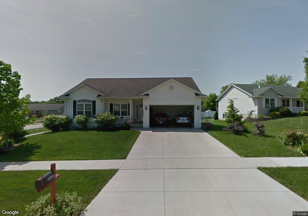 2185 Robert Ct, Marion, IA 52302 - photo 1