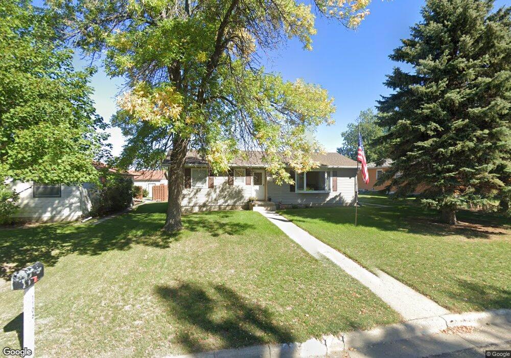 1106 16th St SW, Jamestown, ND 58401 - photo 1