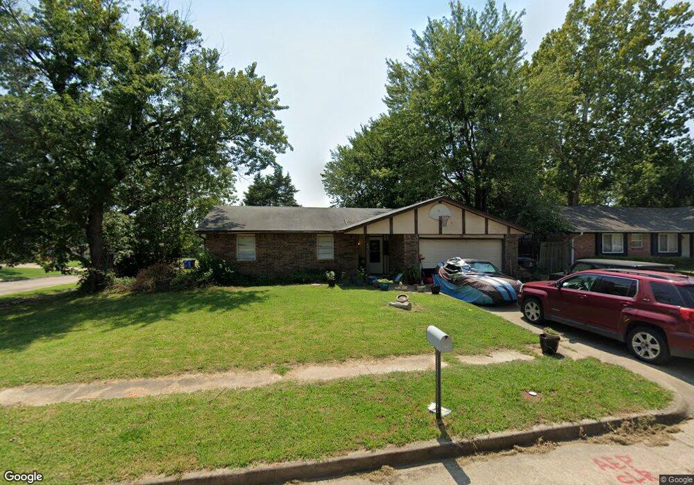 901 W El Paso Place, Broken Arrow, OK 74012 - photo 1
