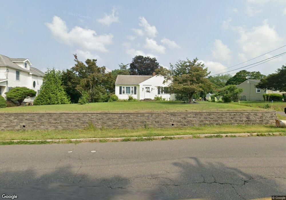 682 Ridge Rd, Monmouth Junction, NJ 08852 - photo 1