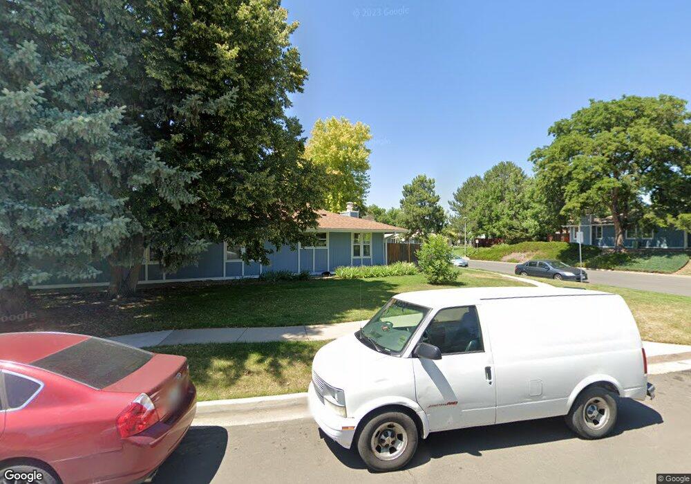 201 S Newark Cir, Aurora, CO 80012 - photo 1