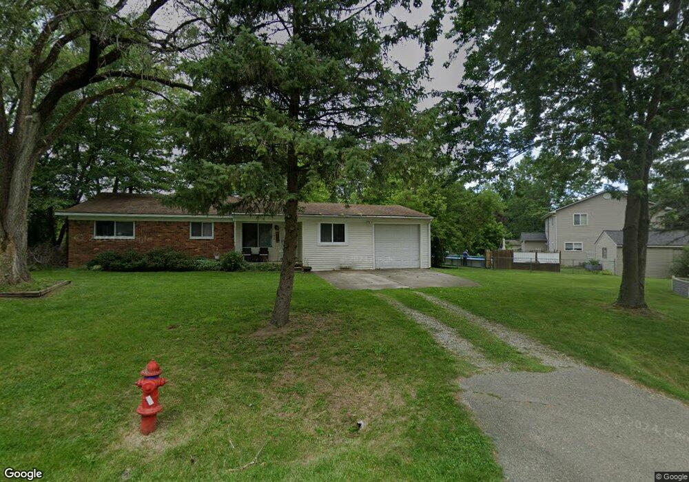 1836 Henbert Rd, West Bloomfield, MI 48324 - photo 1