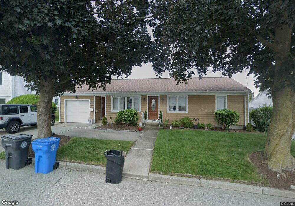 61 Hyde St, Cranston, RI 02920 - photo 1