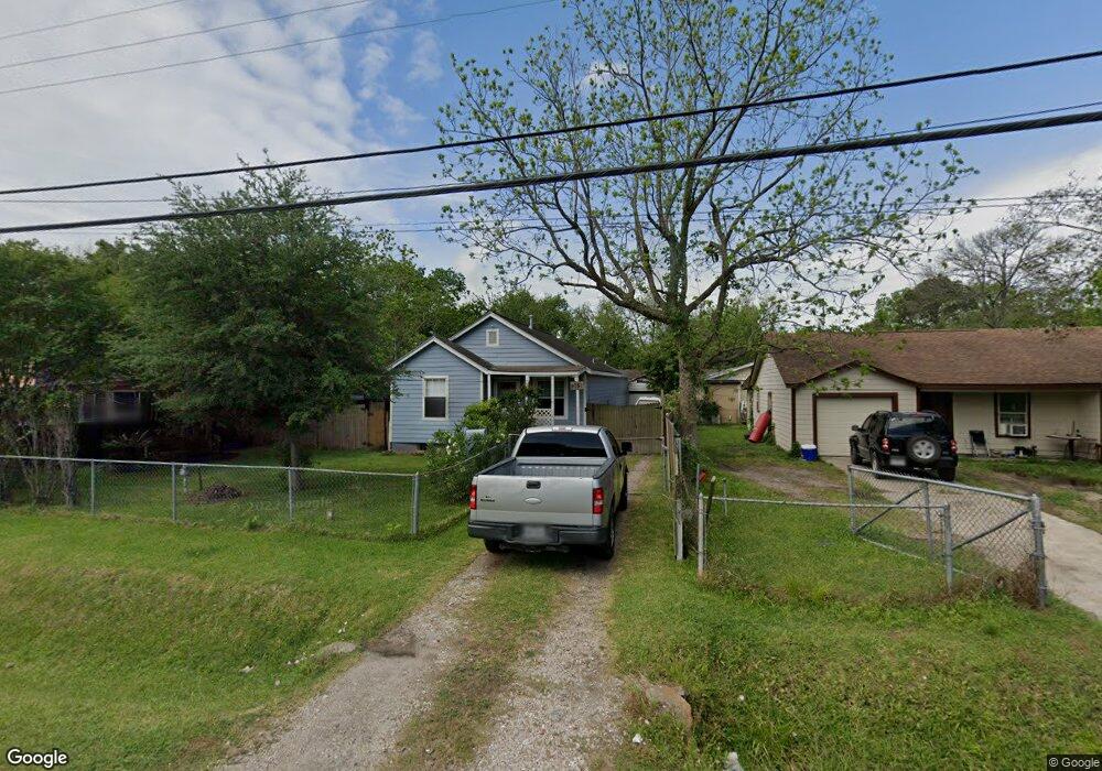 9751 Bauman Rd, Houston, TX 77076 - photo 1