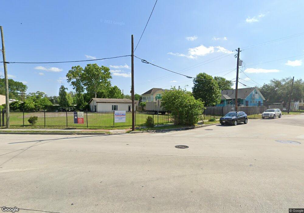 4300 N Main St, Houston, TX 77009 - photo 1
