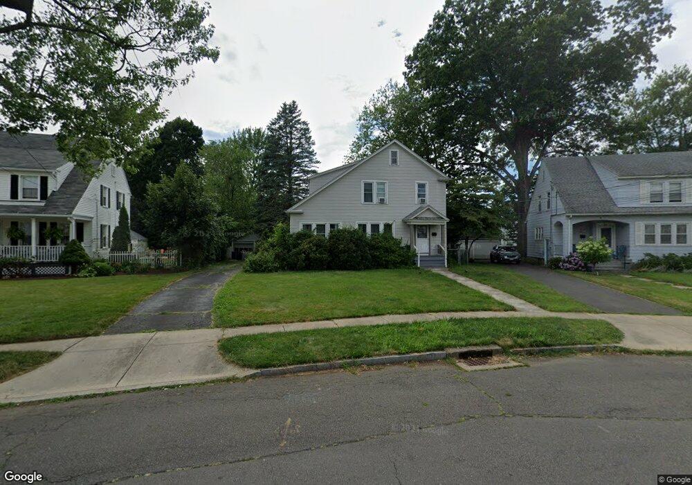 21 Washington Cir, West Hartford, CT 06119 - photo 1