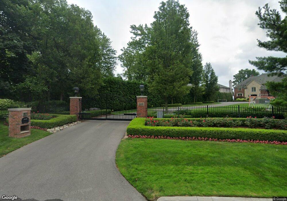 15816 Lakeview Ct, Grosse Pointe Park, MI 48230 - photo 1