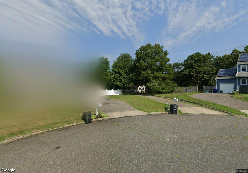 6 Alpine Ct, Medford, NY 11763 - photo 1