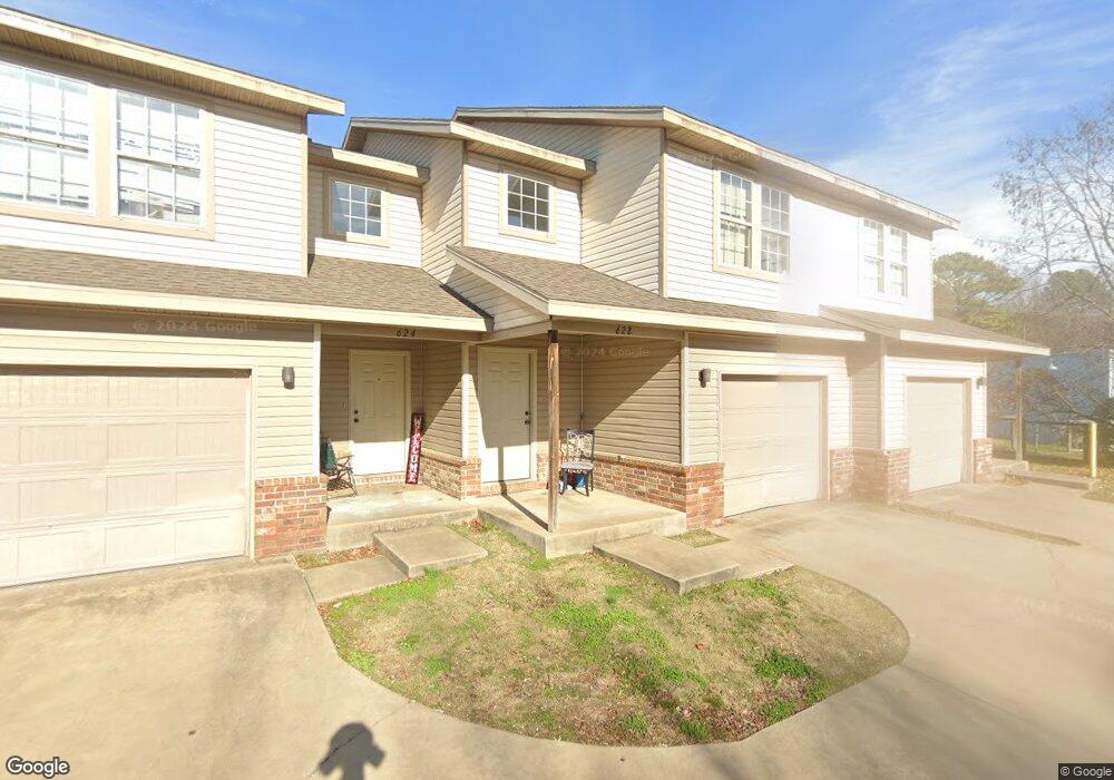 628 E Coffee Way, Fayetteville, AR 72701 - photo 1