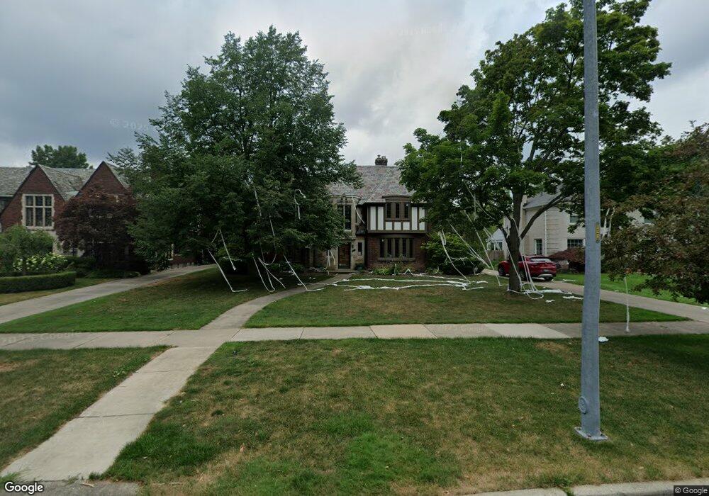 727 Berkshire Rd, Grosse Pointe Park, MI 48230 - photo 1