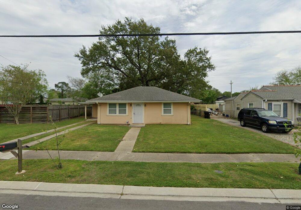 4831 Metropolitan Dr, New Orleans, LA 70126 - photo 1