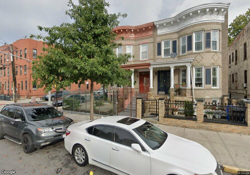 121 Ridgewood Ave, Brooklyn, NY 11208 - photo 1