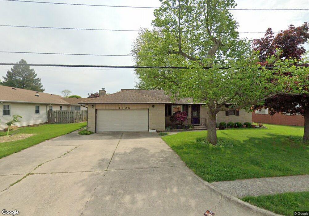 1100 S 6th St, Mattoon, IL 61938 - photo 1