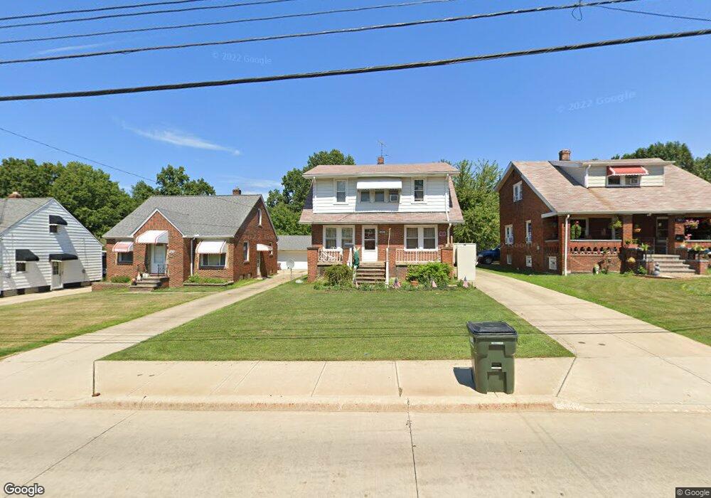 1743 Rockefeller Rd, Wickliffe, OH 44092 - photo 1