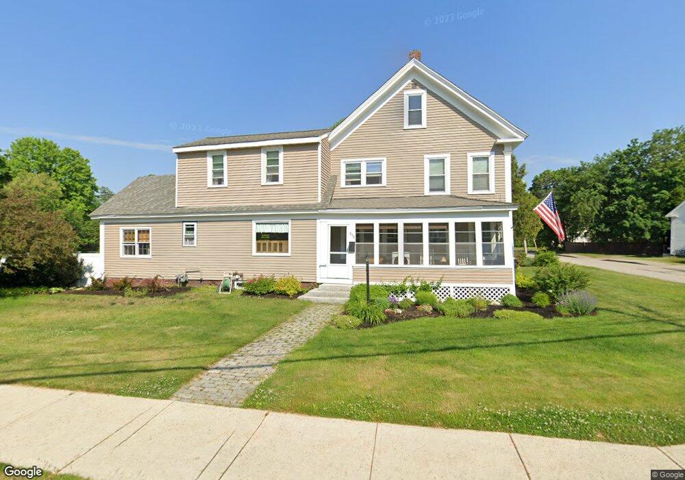 858 Portland St, Rochester, NH 03868 - photo 1