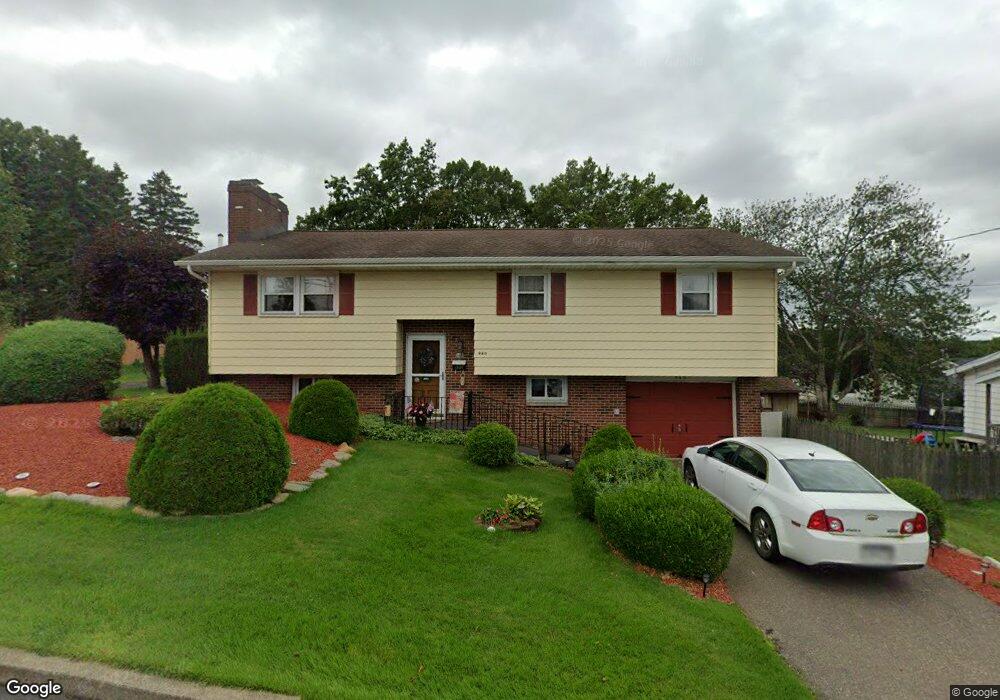 990 Carson St, Hazleton, PA 18201 - photo 1
