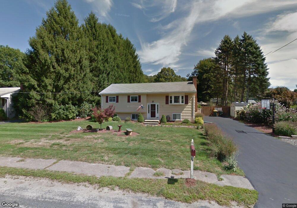 24 Betten Ct, Franklin, MA 02038 - photo 1