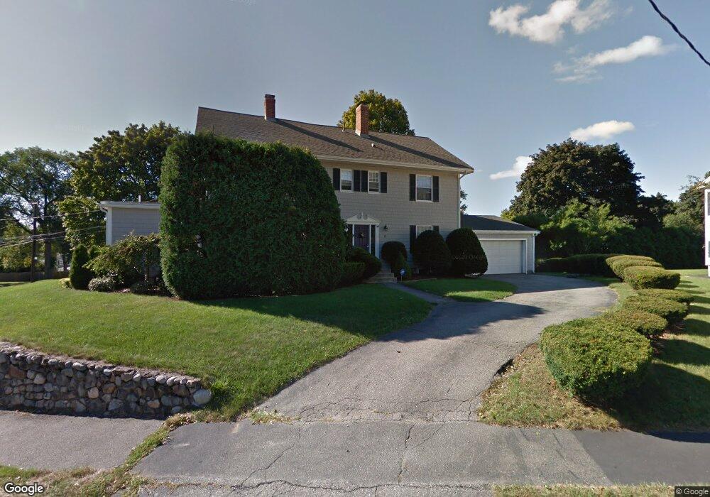 2 Jackson Ln, Wakefield, MA 01880 - photo 1