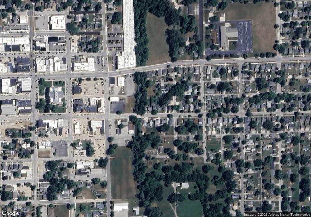 320 E 9th St, Auburn, IN 46706 - photo 1