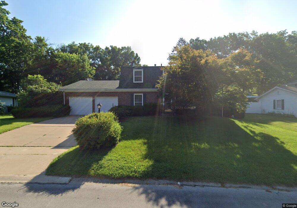 7 Oakbrook Dr, Bettendorf, IA 52722 - photo 1