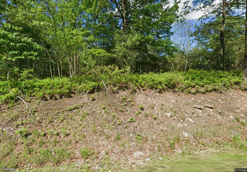 570 Woodlawn Ave, Mountain Top, PA 18707 - photo 1