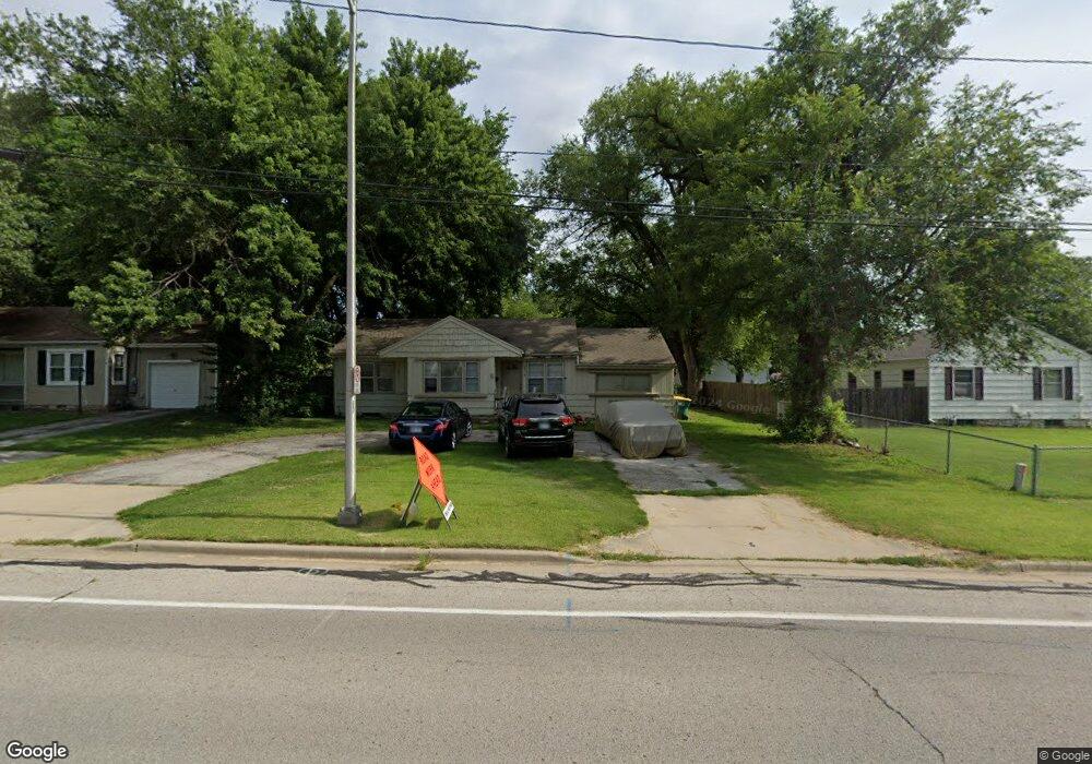 12110 W 55th St, Shawnee, KS 66216 - photo 1