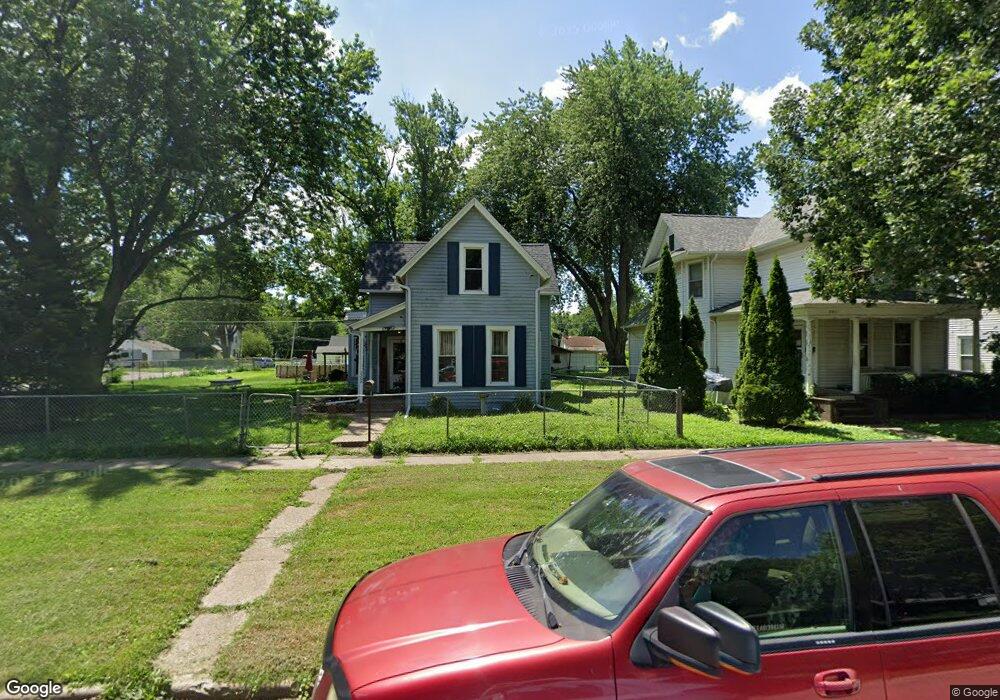 2307 W 2nd St, Davenport, IA 52802 - photo 1