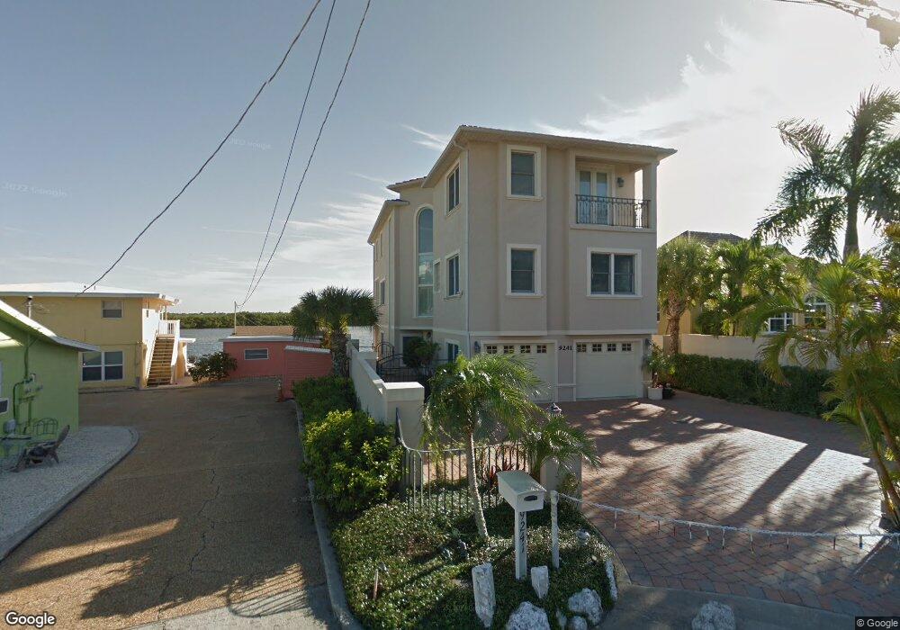 9241 Midnight Pass Rd, Sarasota, FL 34242 - photo 1