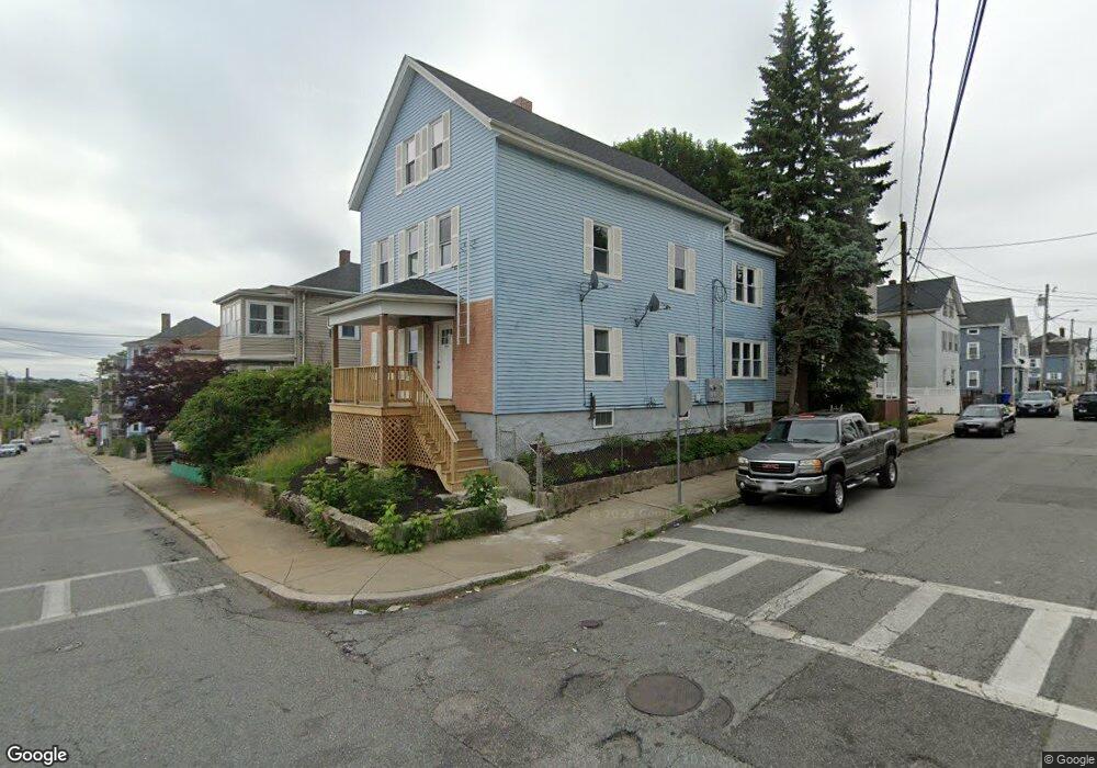 529 Warren St unit 1, Fall River, MA 02721 - photo 1