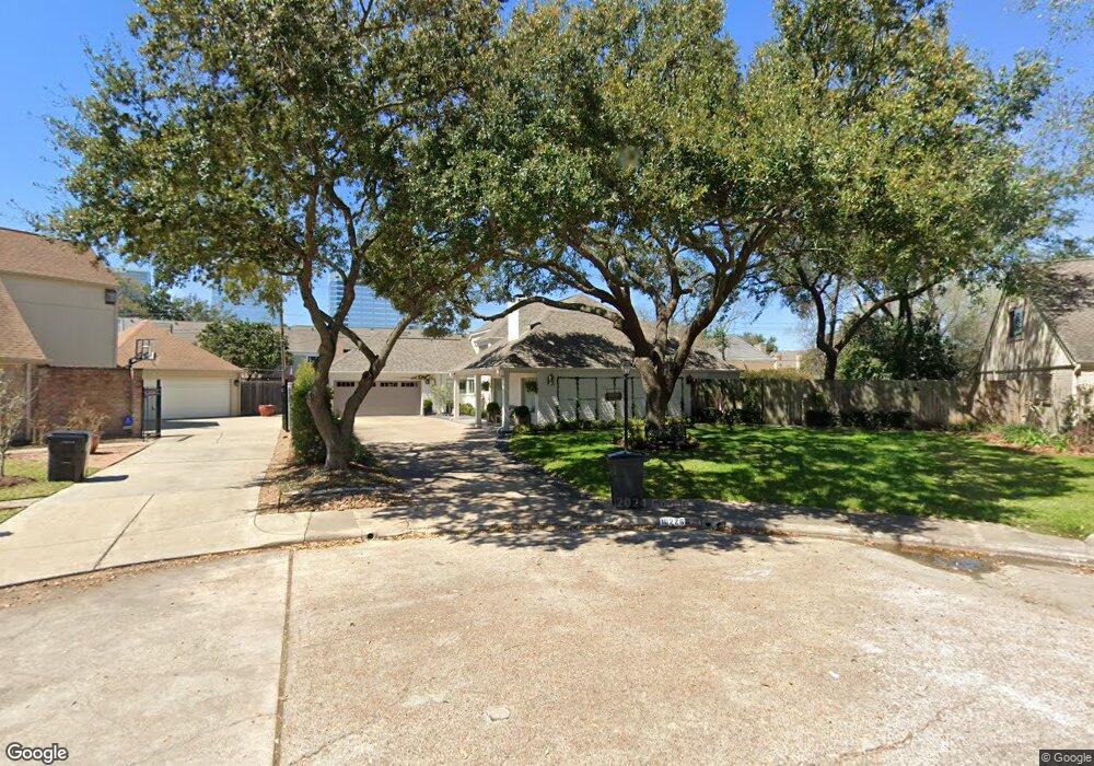 10226 Inwood Dr, Houston, TX 77042 - photo 1