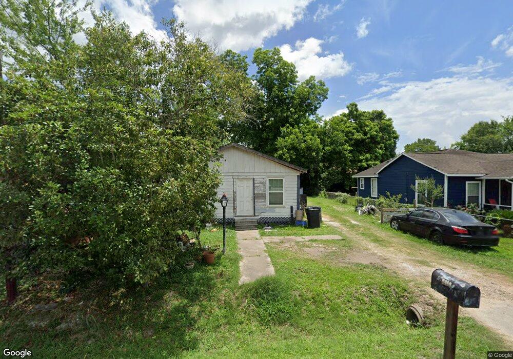 8410 Burg St, Houston, TX 77088 - photo 1