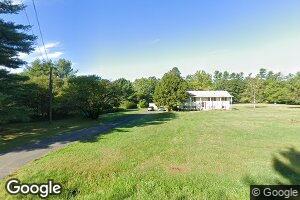 28 Gilbert Dr, Chelsea, ME 04330