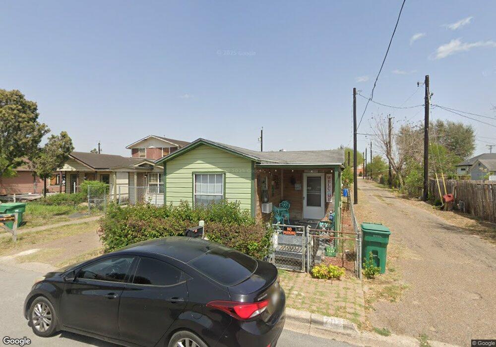 704 W Wright Ave, Pharr, TX 78577 - photo 1