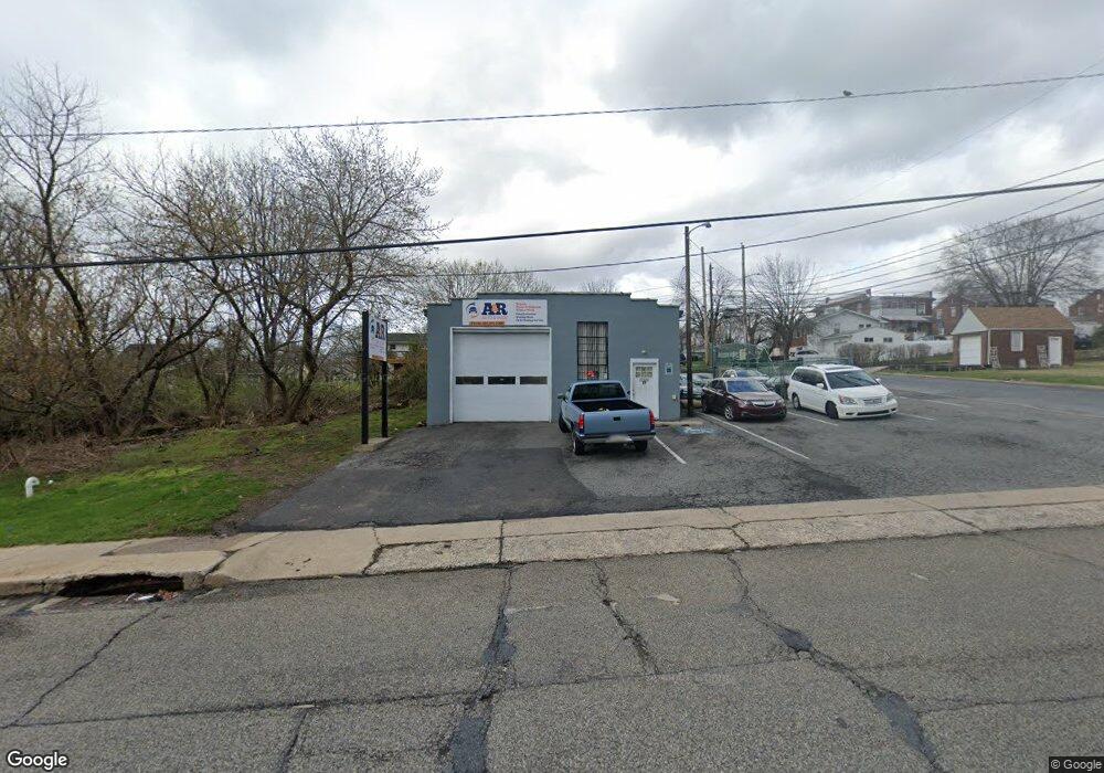 98 5th St, Whitehall, PA 18052 - photo 1