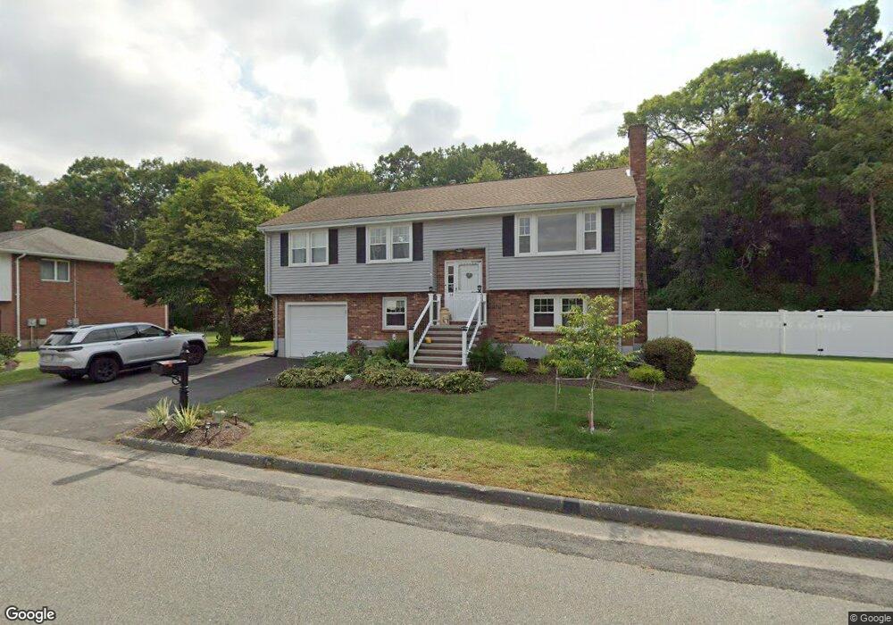 16 Sparhawk Cir, Stoneham, MA 02180 - photo 1