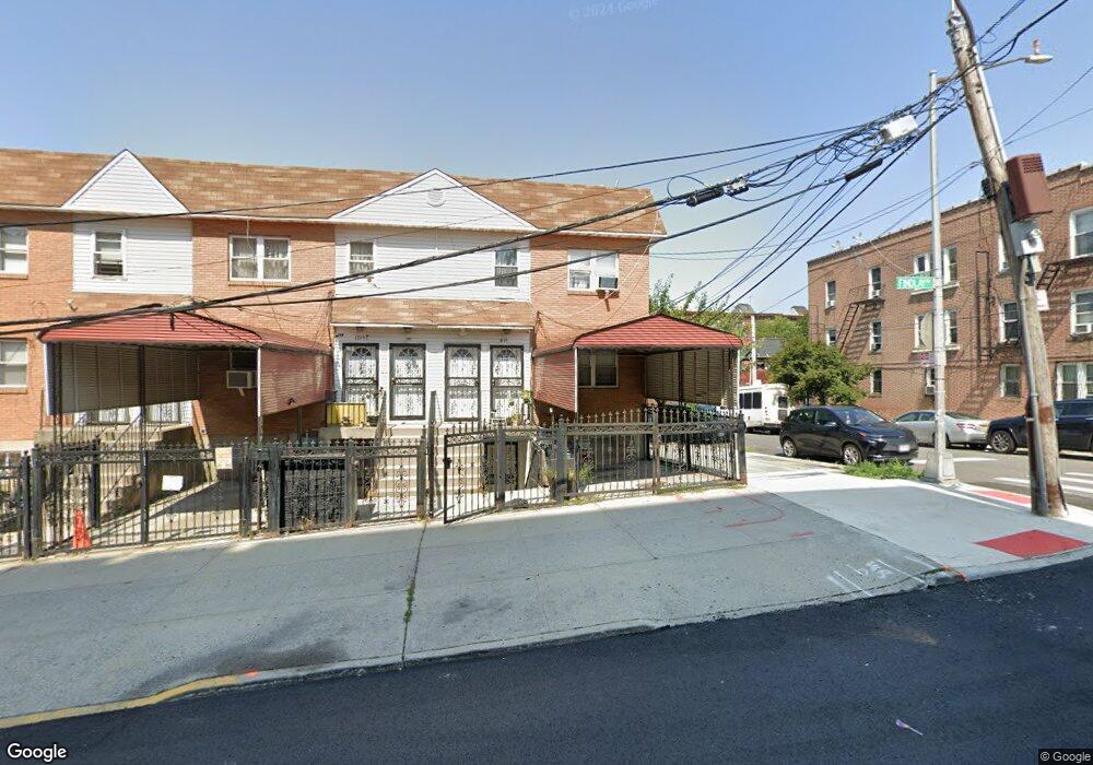 1215 Findlay Ave, Bronx, NY 10456 - photo 1