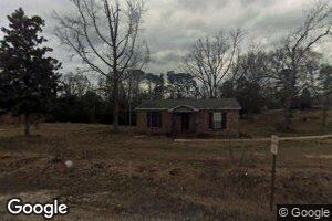 121 Northeast Dr, Laurel, MS 39443