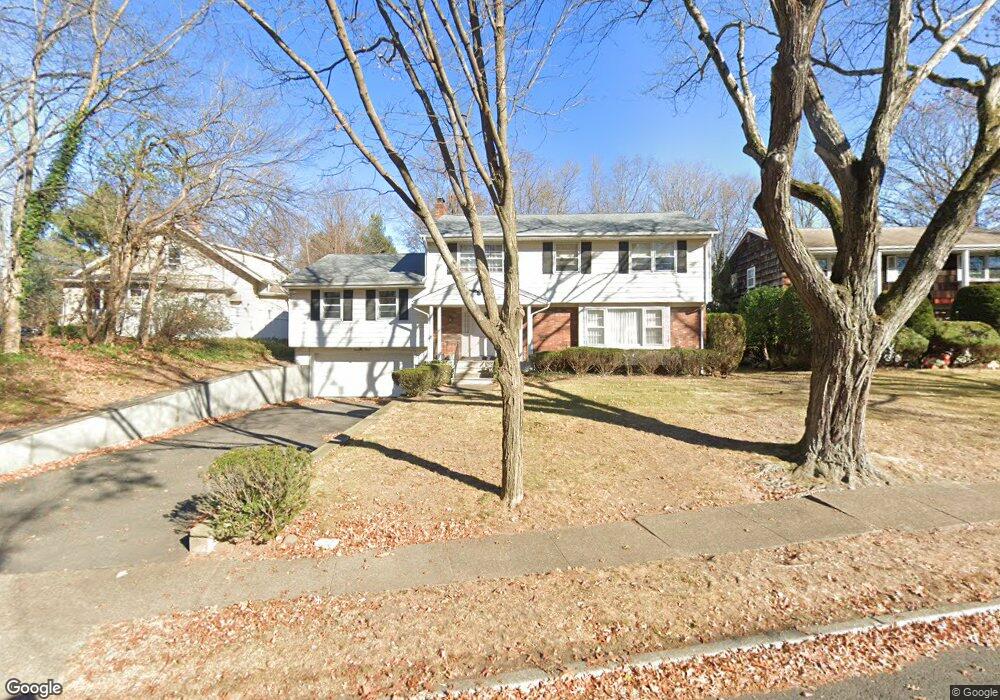 73 Jay Dr, Paramus, NJ 07652 - photo 1