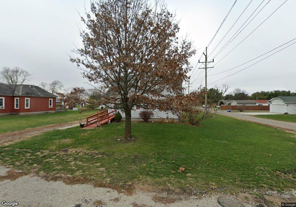 1321 N 10th St, Mattoon, IL 61938 - photo 1