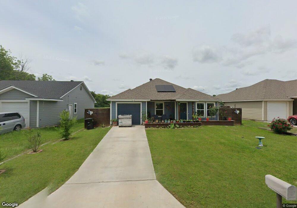 309 Blakney St, Cleburne, TX 76031 - photo 1